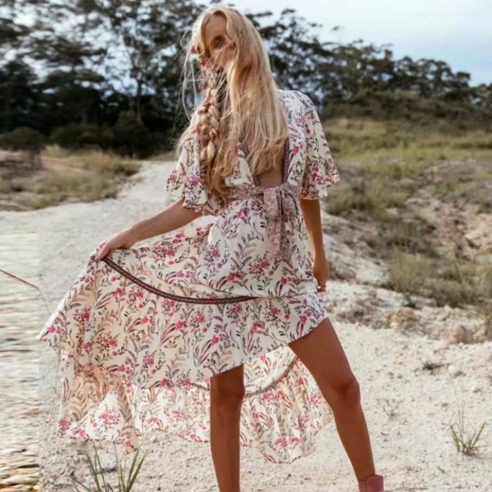 SOLD OUT Boho Floral Fields Gypsy Cut Out Plunge Maxi Dress - Picture 2 of 12